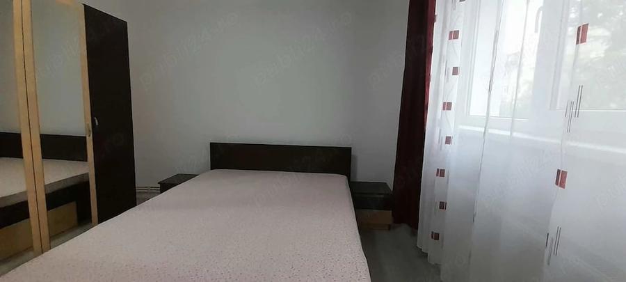 Apartament cu 2 camere decomandat în Micro 20