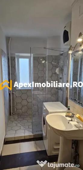 Garsonieră decomandată în Unirii