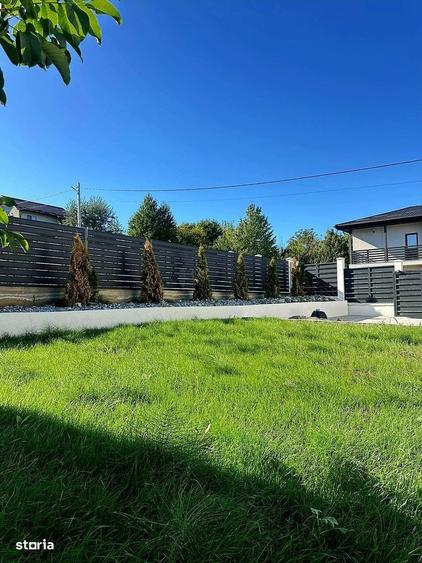 Casă cu 3 camere în Valea Adâncă