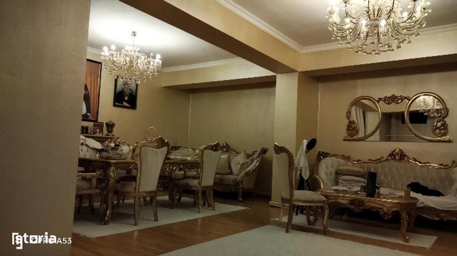 Casă cu 4 camere în Tomis II