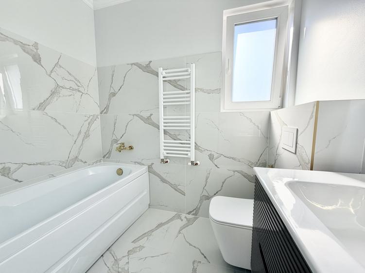 Duplex cu 4 camere cu Canalizare în Moșnița Nouă