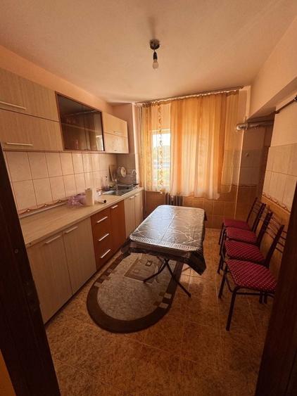 Apartament cu 2 camere semidecomandat în Găvana