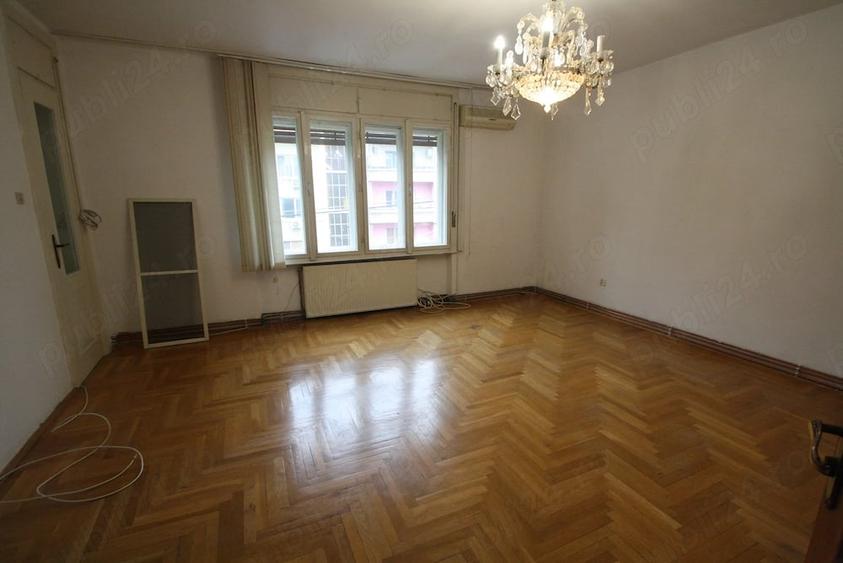 Apartament cu 2 camere decomandat în Soarelui