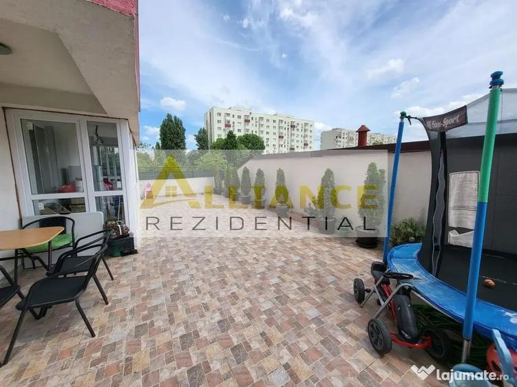 Apartament cu 3 camere decomandat în Central