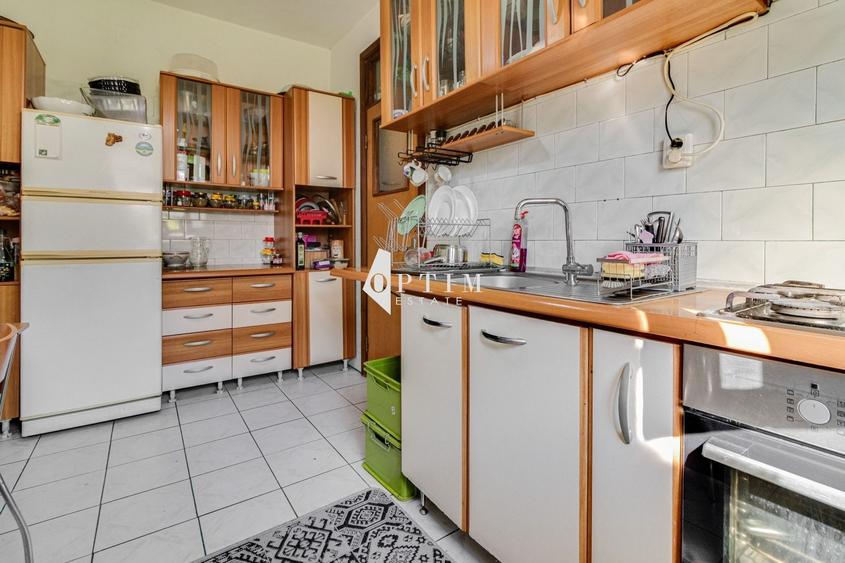 Casă individuală cu 6 camere cu Canalizare în Bucureștii Noi