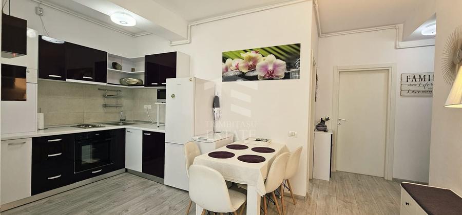 Apartament cu 2 camere semidecomandat, mobilat în Central