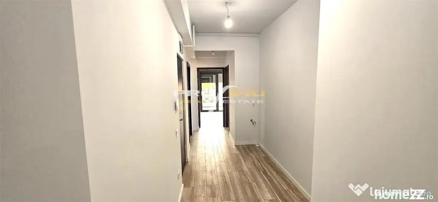 Apartament cu 3 camere decomandat în Mamaia