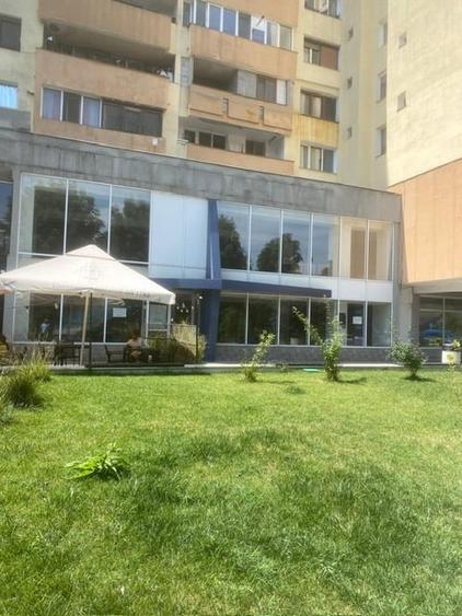 Spațiu comercial, de 583 mp, în Central