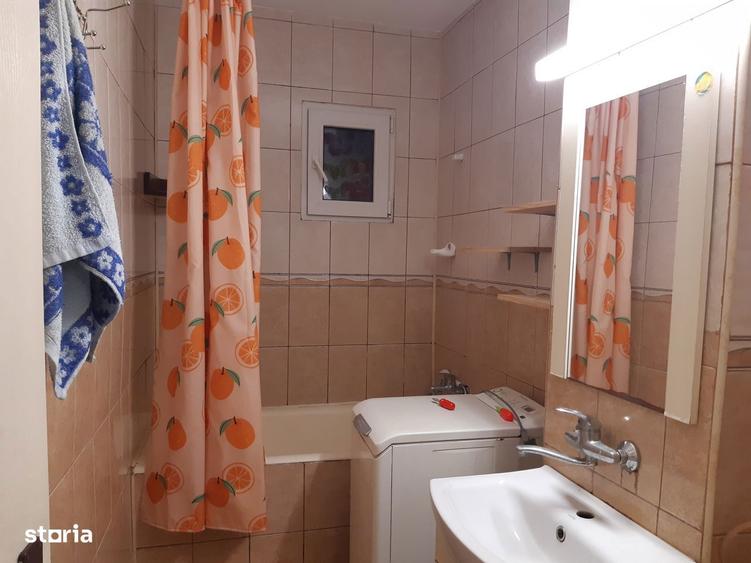 Garsonieră decomandată în Nicolina