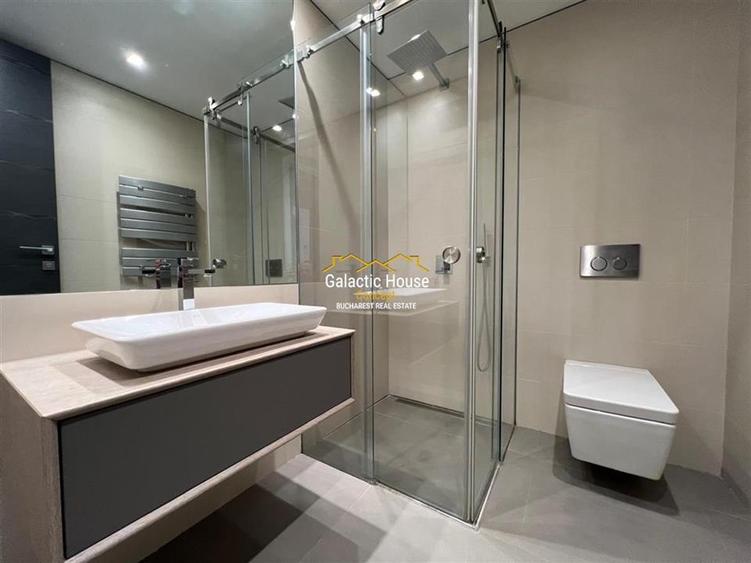 Apartament cu 5 camere decomandat în Primăverii