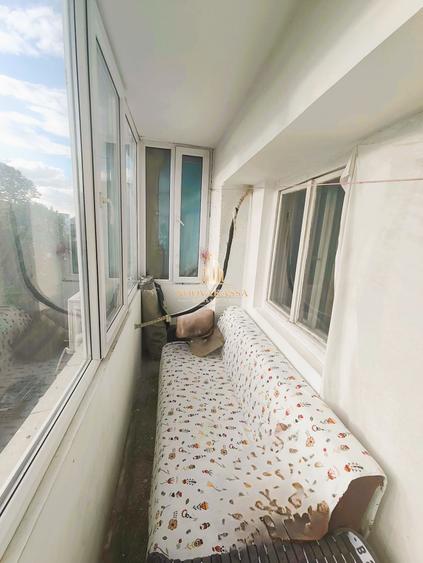 Apartament cu 3 camere decomandat în Tomis I