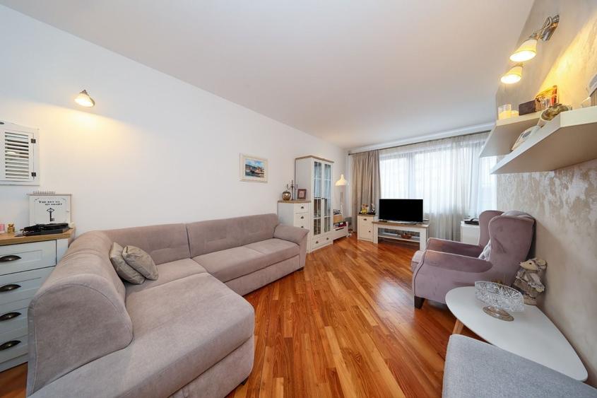 Duplex cu 4 camere cu Canalizare în Central