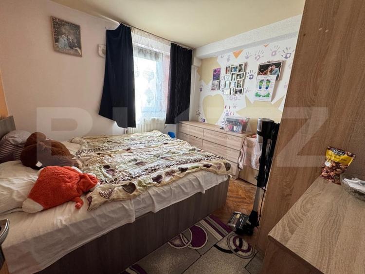 Apartament cu 2 camere semidecomandat, mobilat în Hunedoara