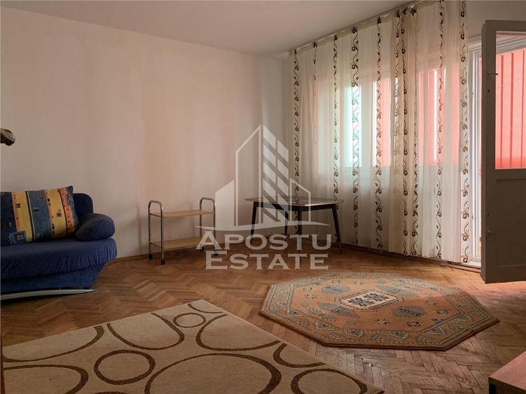 Apartament cu 2 camere decomandat, mobilat în Steaua