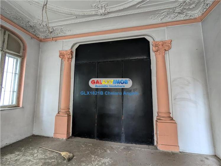 Casă cu 10 camere cu Teren 521 Mp în Cișmigiu