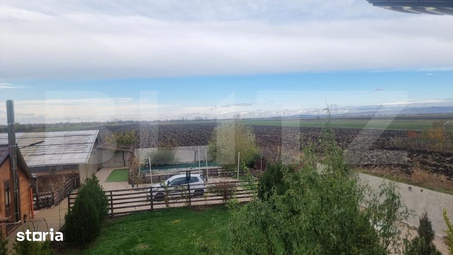Casă cu 8 camere cu Teren 28000 Mp în Ceptura
