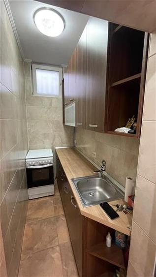 Garsonieră decomandată în Central