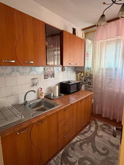Apartament cu 2 camere decomandat în Exterior Vest