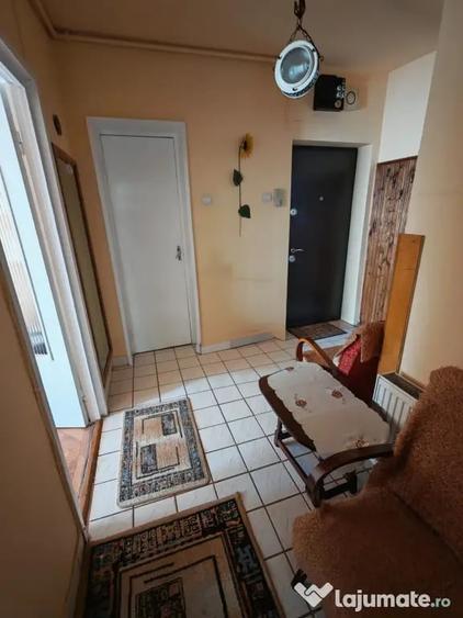Apartament cu 3 camere decomandat în Ultracentral