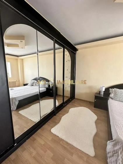Apartament cu 3 camere decomandat, mobilat în Dristor