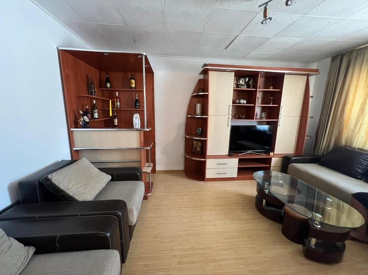 Apartament cu 2 camere decomandat în Eforie Sud