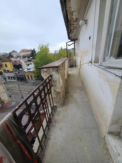 Apartament cu 2 camere nedecomandat în Parcul Carol