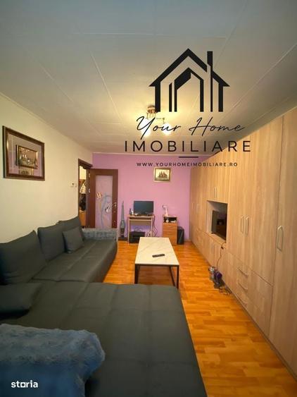Apartament cu 3 camere decomandat în Rovine