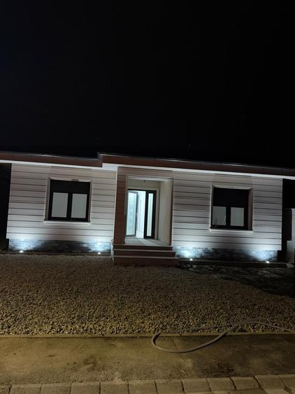 Casă individuală cu 4 camere cu Canalizare în Vladimirescu