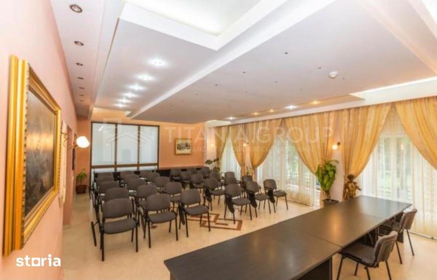 Spațiu comercial, de 2,000 mp, în Central