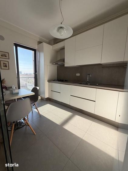 Apartament cu 3 camere decomandat în Crângași