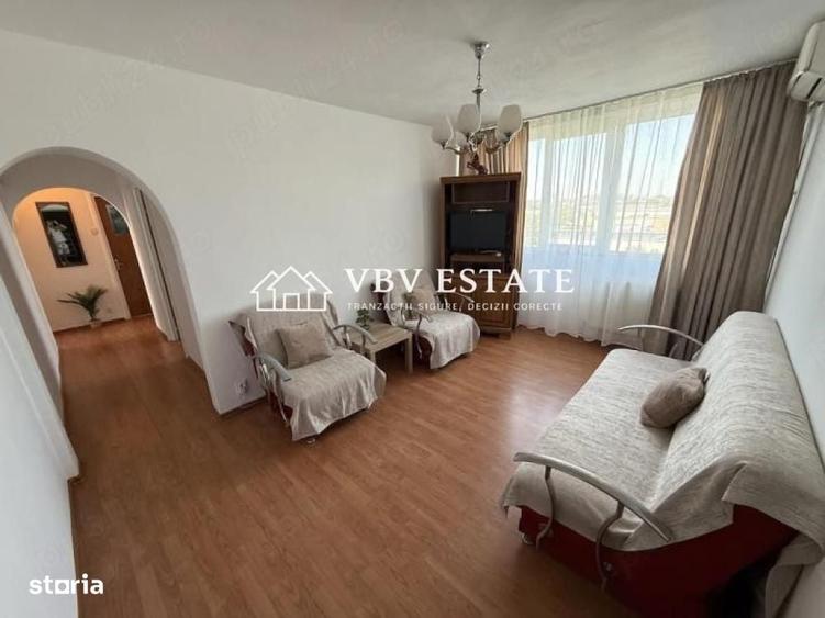 Apartament cu 3 camere semidecomandat în Gorjului