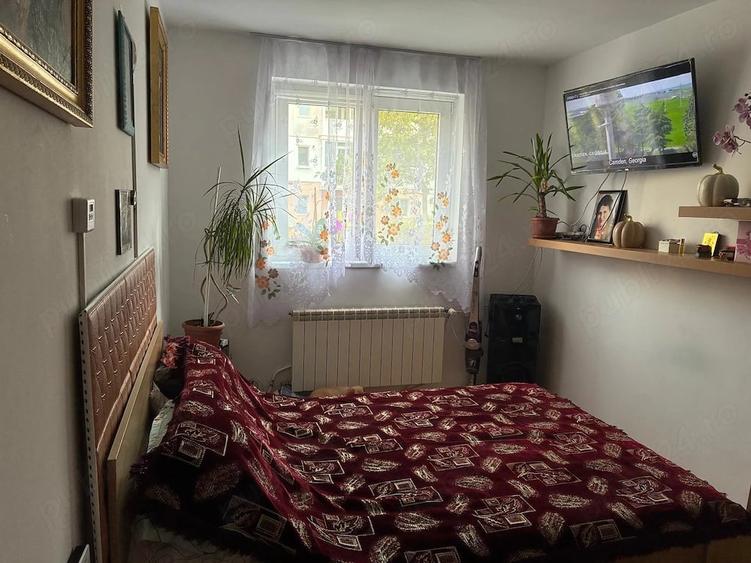 Garsonieră decomandată în Central