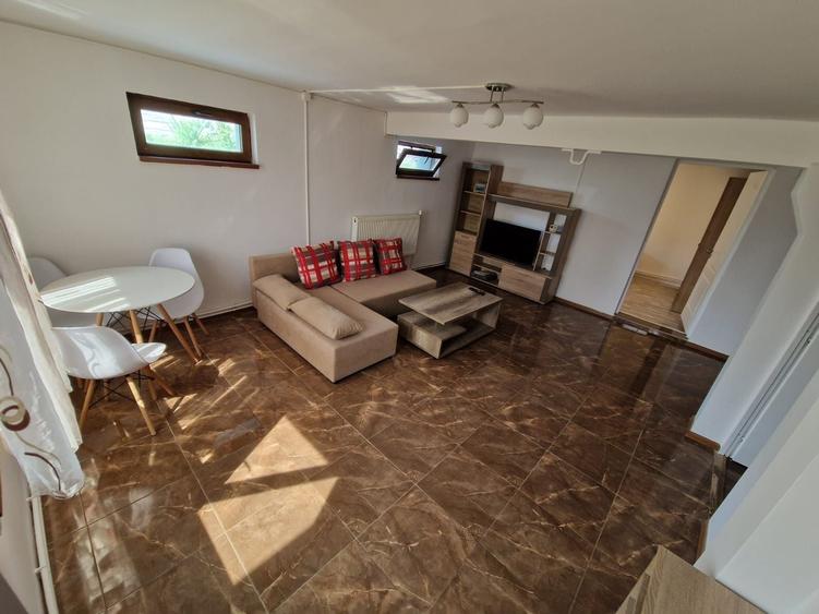 Apartament cu 3 camere în Florești