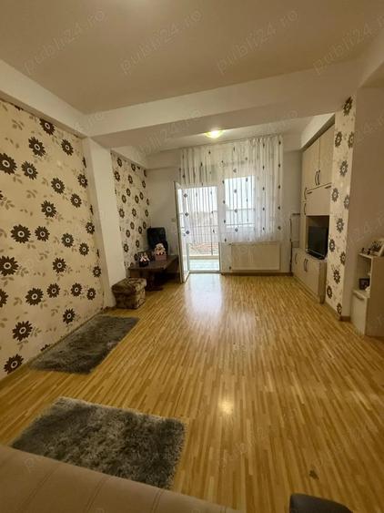 Apartament cu 2 camere decomandat în Girocului