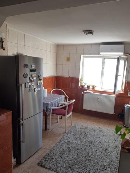 Apartament cu 2 camere decomandat în Sebastian