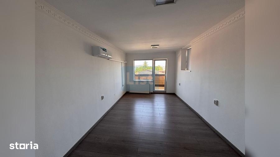 Casă cu 5 camere cu Teren 10 Mp în Gheorgheni