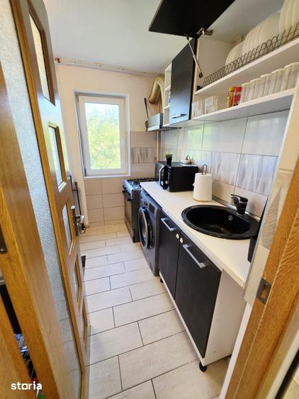 Apartament cu 3 camere decomandat în Vest