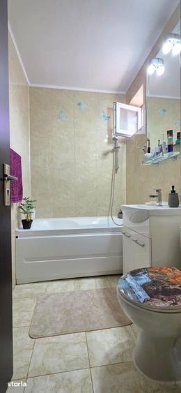 Apartament cu 4 camere în Far