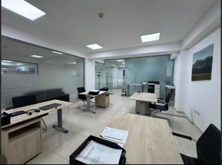 Centru - Bd. Mamaia , spatiu IDEAL BIROURI in cladire reprezentativa , 154 mp.