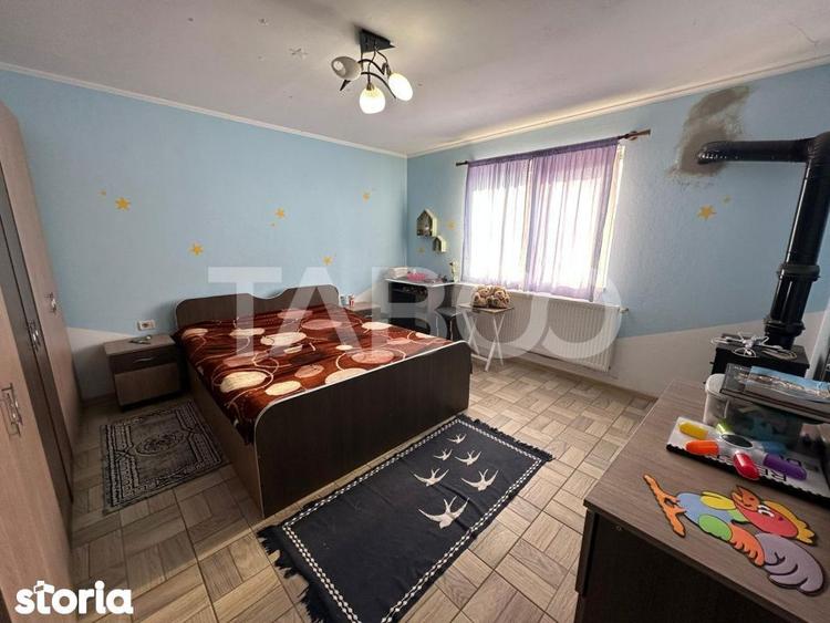 Casă cu 3 camere cu Teren 300 Mp în Hârseni