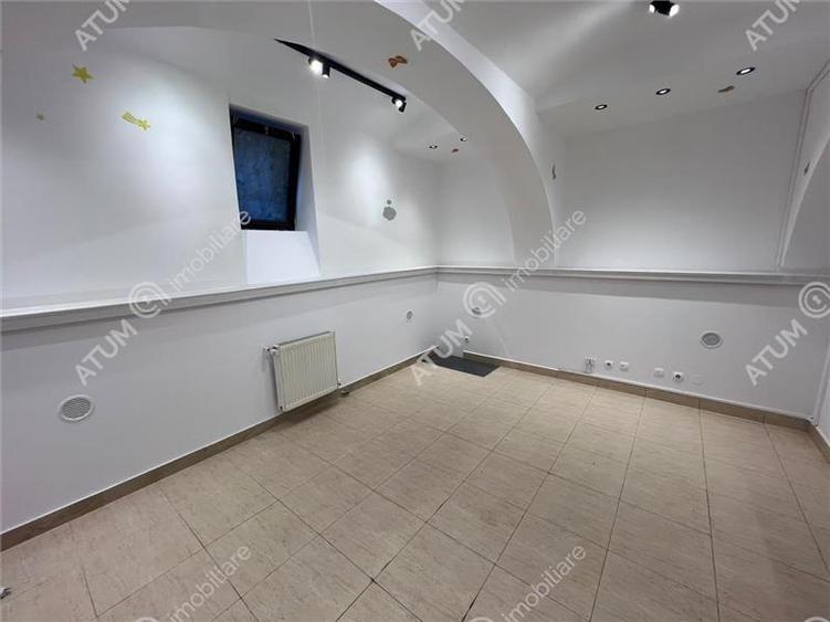 Birou, de 94 mp, în Aeroport