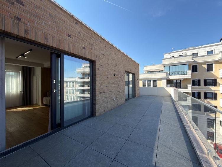 Apartament cu 4 camere decomandat, mobilat în Pipera