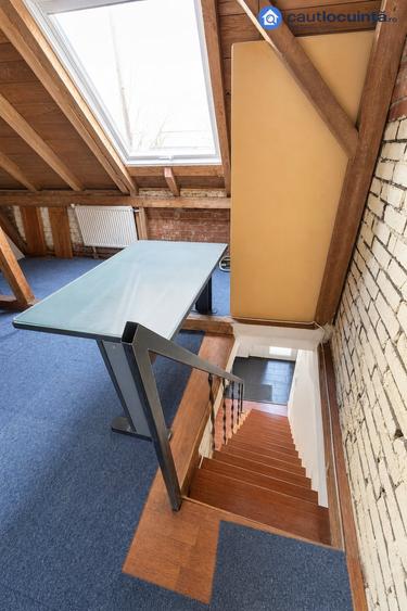 Apartament cu 3 camere în P-ța Romană