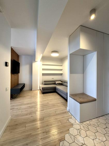 Apartament cu 2 camere semidecomandat, mobilat în Mărăști