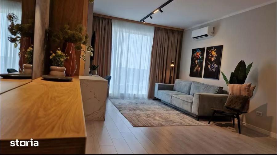 Garsonieră decomandată în Calea București