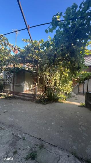 Casă cu 3 camere cu Teren 11000 Mp în Burdea