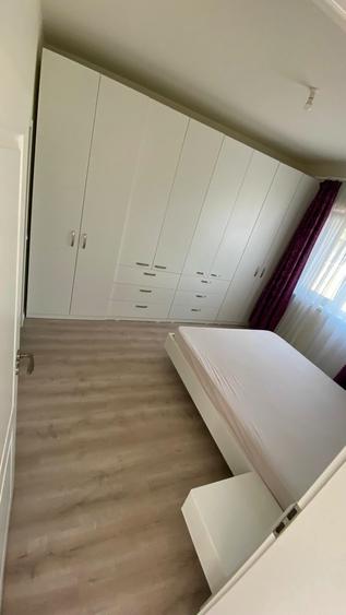Casă individuală cu 5 camere cu Canalizare în Dumbrăvița
