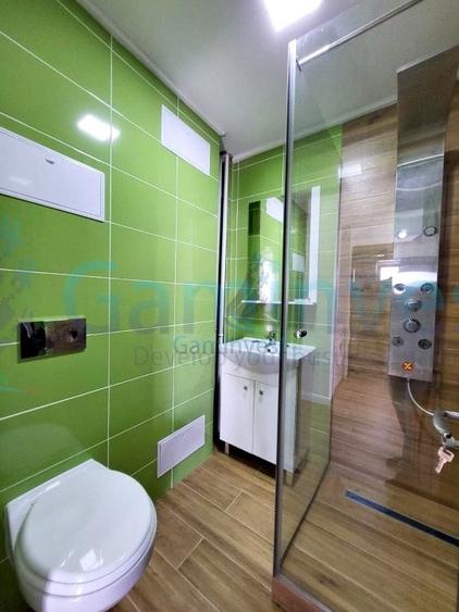 Apartament cu 4 camere decomandat în Cantemir