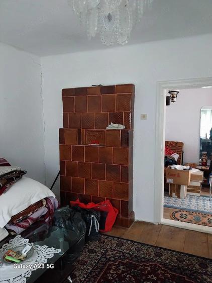 Casă cu Teren 1200 Mp în Zănești
