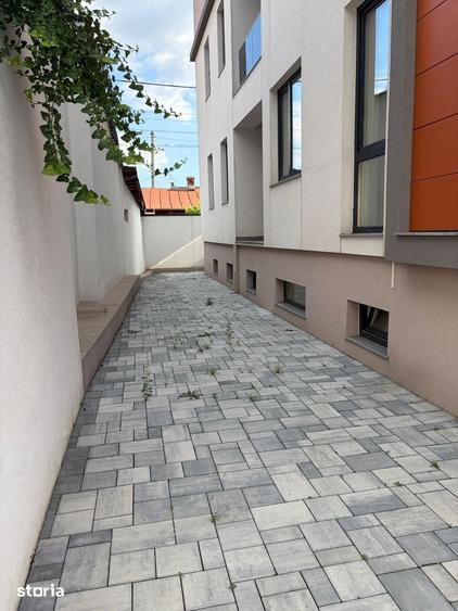 Apartament cu 4 camere în Vest